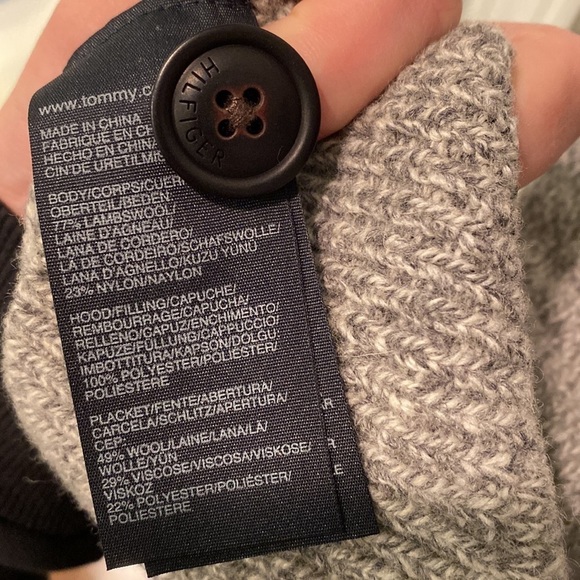 Men’s Tommy Hilfiger Sweater - Picture 9 of 9